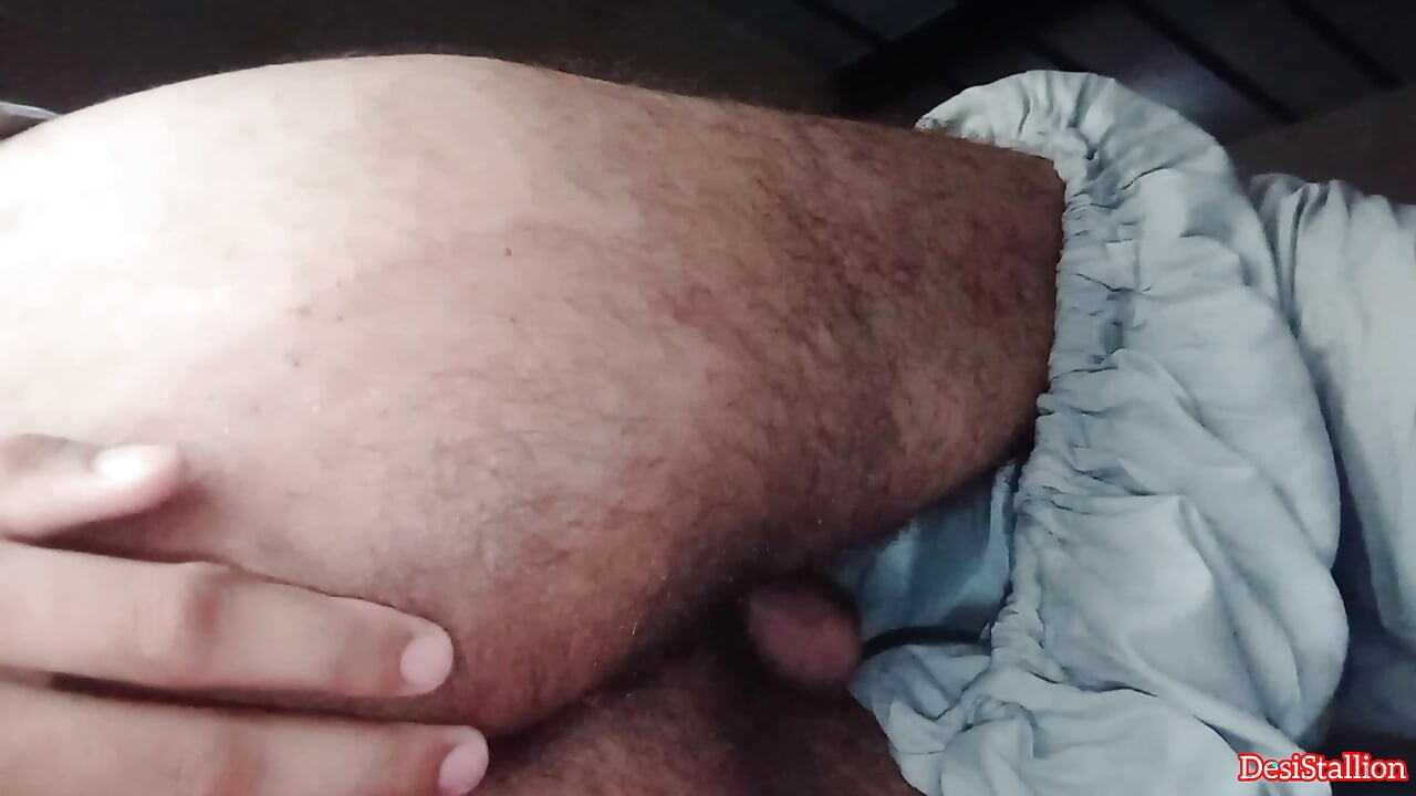 Juego de consolador anal profundo - intensa inserción de culo y liberación de semen