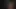 Çarpıcı kızıl saçlı orta yaşlı seksi kadın büyük yuvarlak göğüslerine şaplak atıyor