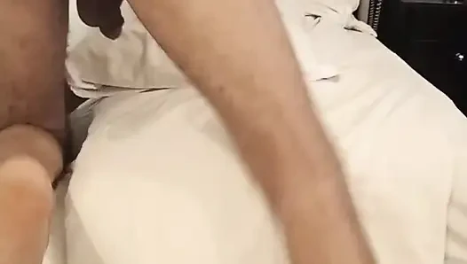 Beni edepsiz yapmak için bir yarak istiyorum. Evlilik için özgür bir kadın istiyorum.