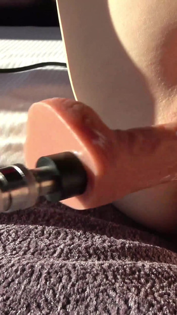 Eu gosto de sexo por máquina | Clipe 1