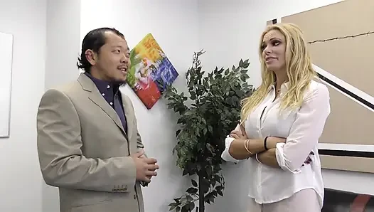 Dominant Blowjob in office by bizarre blind milf sucker lady for confused Lenny.