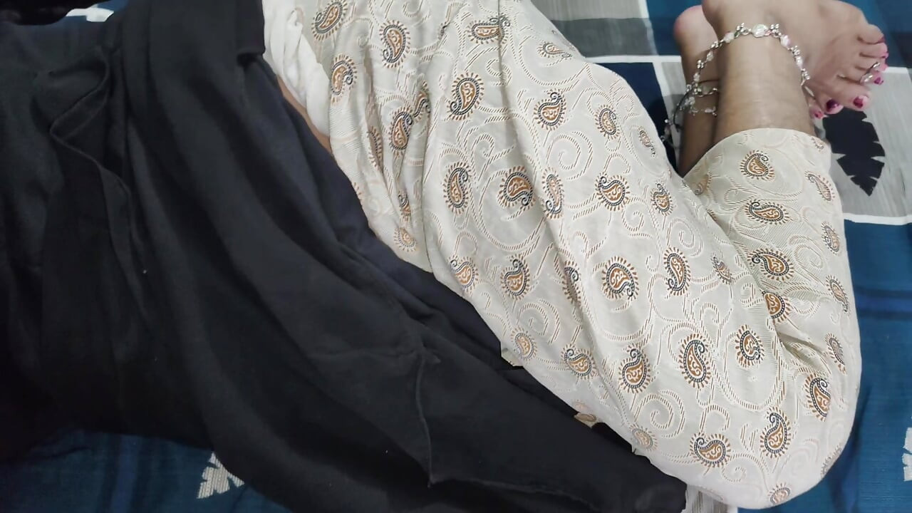 Shruti bhabhi อินเดียสุดฮอตดูดควยใหญ่ของ devar น้ําแตกในปาก