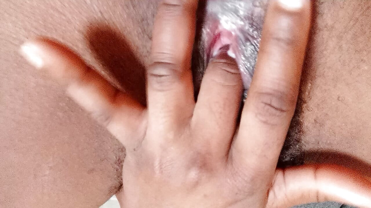 Coño grande con crema, follado caliente y sonido de placer, fóllame nena, coño tan caliente y sudando