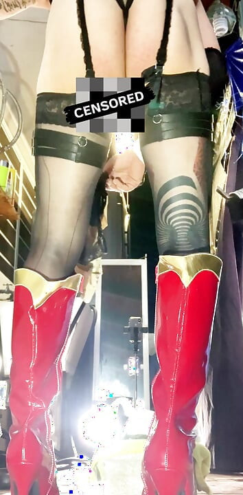Cute Femboy Stretches Ass to Take Huge Dildo!