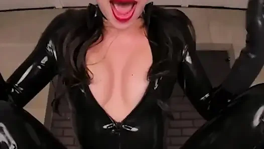 VRCosplayX Kylie Rocket As Catwoman Will Guide You Through The Mystery Of Sexual Pleasure Part 1