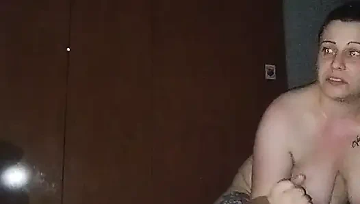 Aku makan mentimunnya dan dia menempatkanku dalam 3 posisi