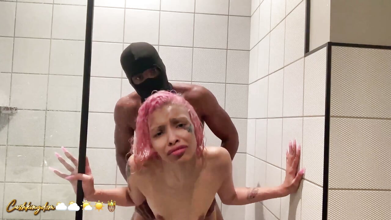 Fuck fat asses from the back Doggy Style!