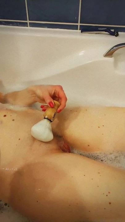 How to shave pussy hairy pussy