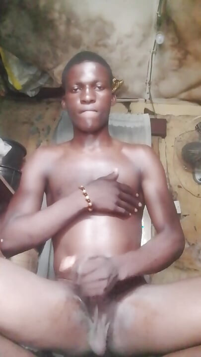 Young Boy Got Horny and Jerking off