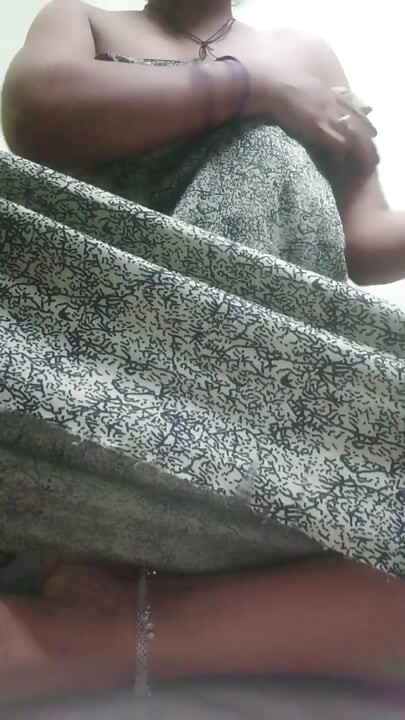 Η Desi Beauty με κομψό φόρεμα - Αργό πείραγμα & έντονο σόλο παιχνίδι - Χωρίς πρόσωπο - 4K Ultra HD