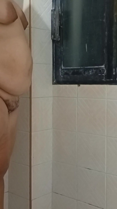 Must-share moment from "Watching My Wife Take a Shower 1"