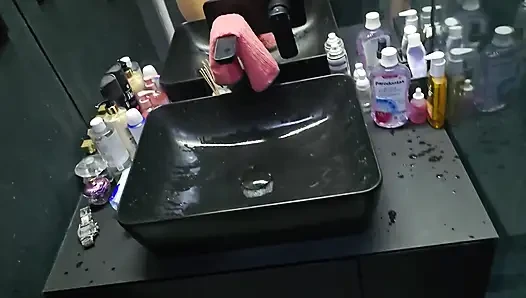 Это видео другое и слишком горячее