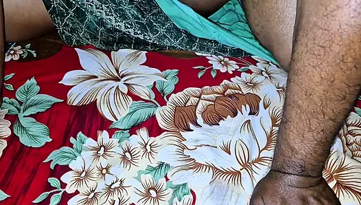 Hintli desi kadınlar ve azgın kocasıyla tek gecelik ilişki