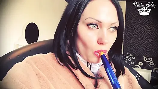 Rauchendes göttin & sexy lippenstift