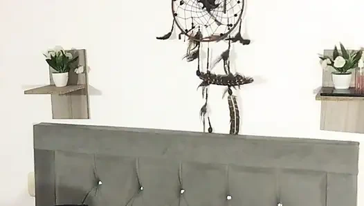 I get on top of my boyfriend and make him come inside me