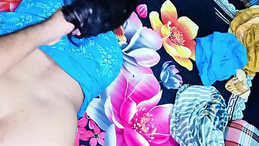 Desi devar bhabhi heißer romantischer moment im dorf, dicker arsch, anal-bangla-sex