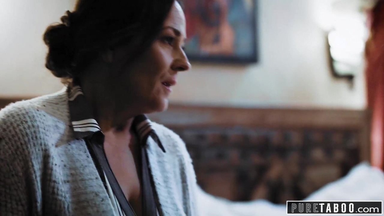 継母と継父と捕まる純粋なタブー、カイラー・クインが参加