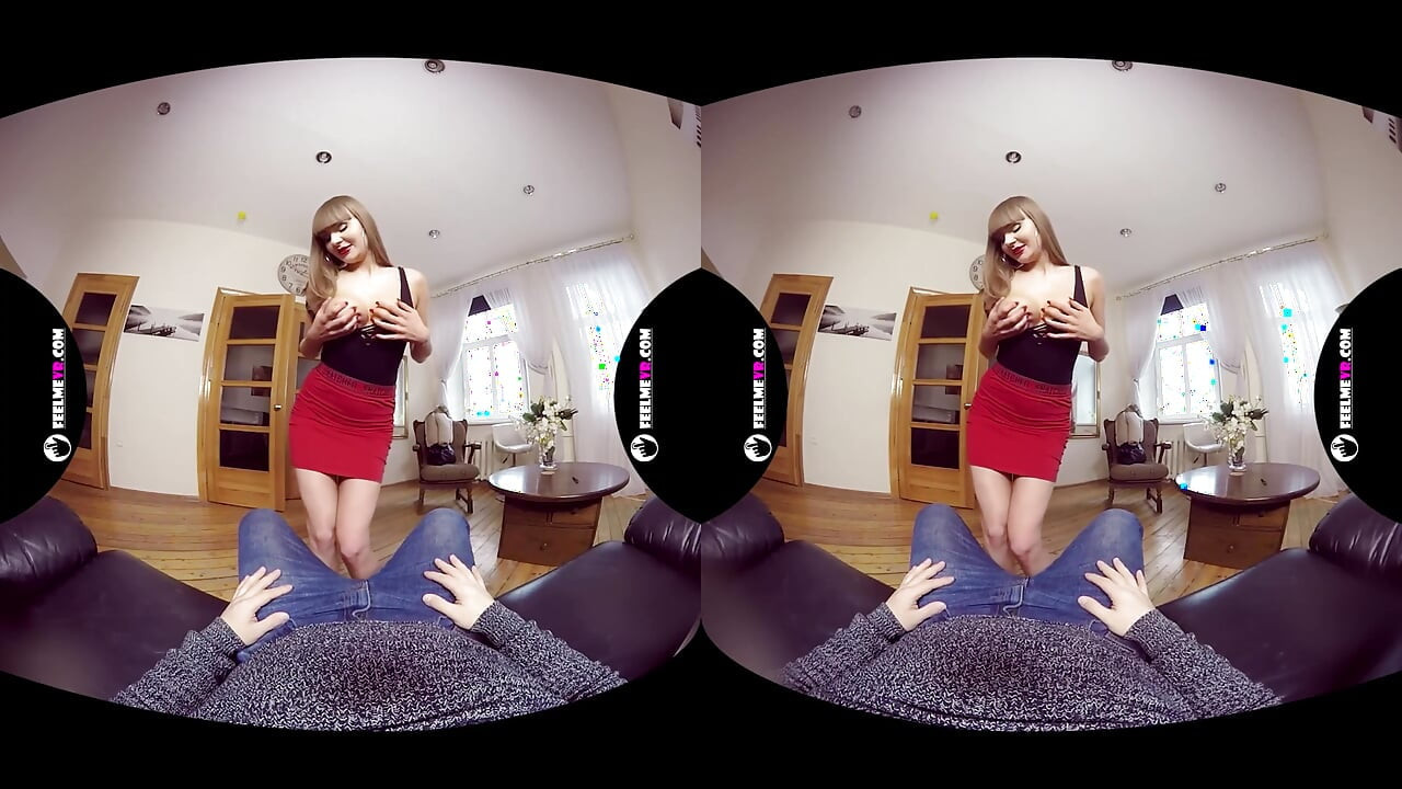 Natalie Russ Strips Special for You 180vr