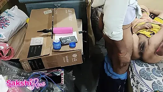 Kaamwaali ki Thukayi sex full video, Shop Owner caught she is masturbate pussy, indian maid fucking sex video mms Hindi Talking