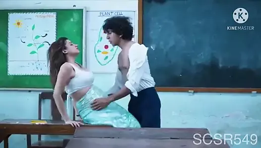 Индийский мужик дези трахает сексуальную учительницу