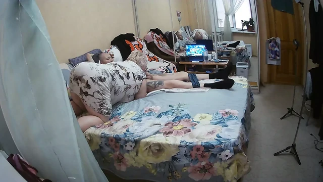 Stepmom with glasses sucks my dick to cum