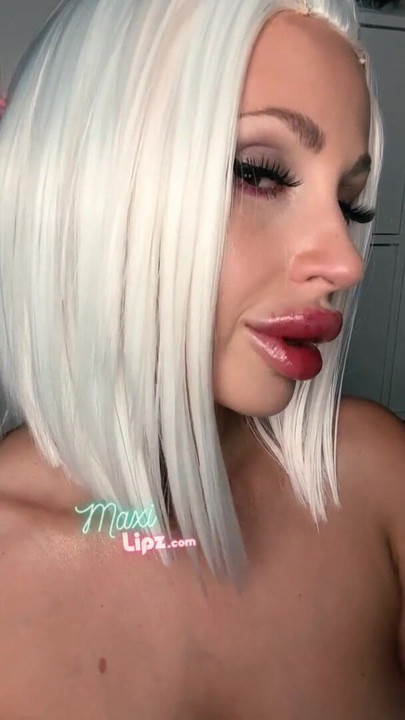 Thrilling moment from "MAXI LIPZ -maxitease- Why I'm banned on tiktok!"