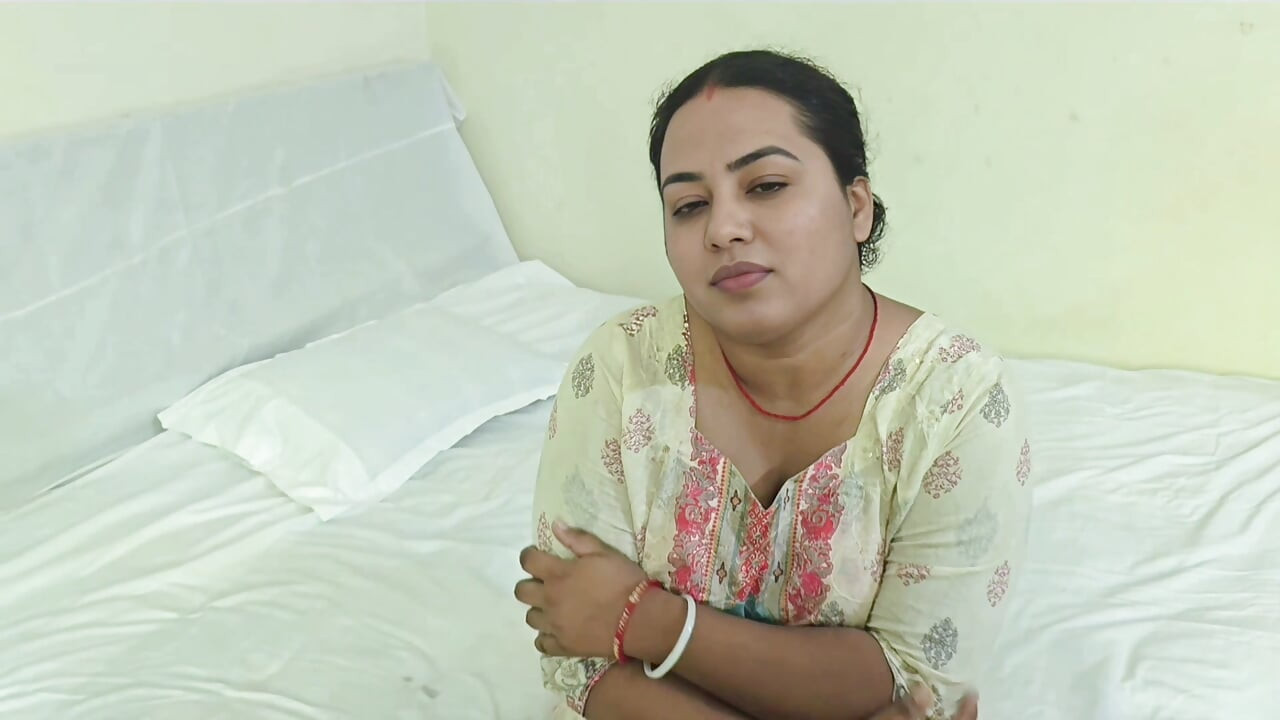 Stepmammi ko message karke unka dard kam kia , stepmummi muh me leke jor jorse chosen lagi