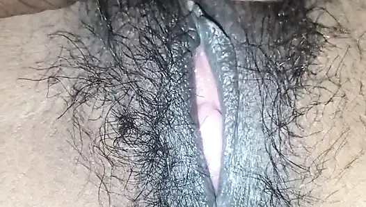 Hintli Köylü Kadın Sert Seksin Tadını Çıkarıyor