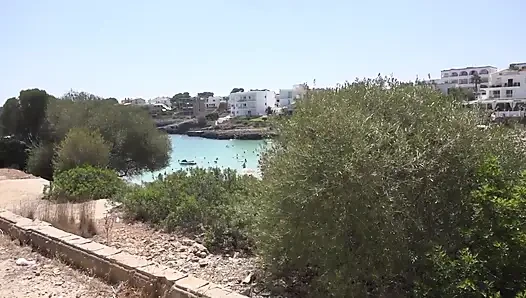 Eski sevgilim küçük memeli ve kahverengi saçlı Alman sürtük ağzının dışarıda işgal edilmesini istiyor