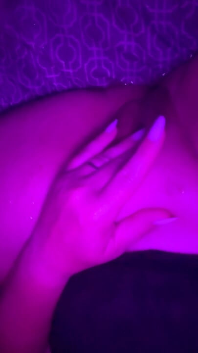 Cum filled cunt squirting so hard