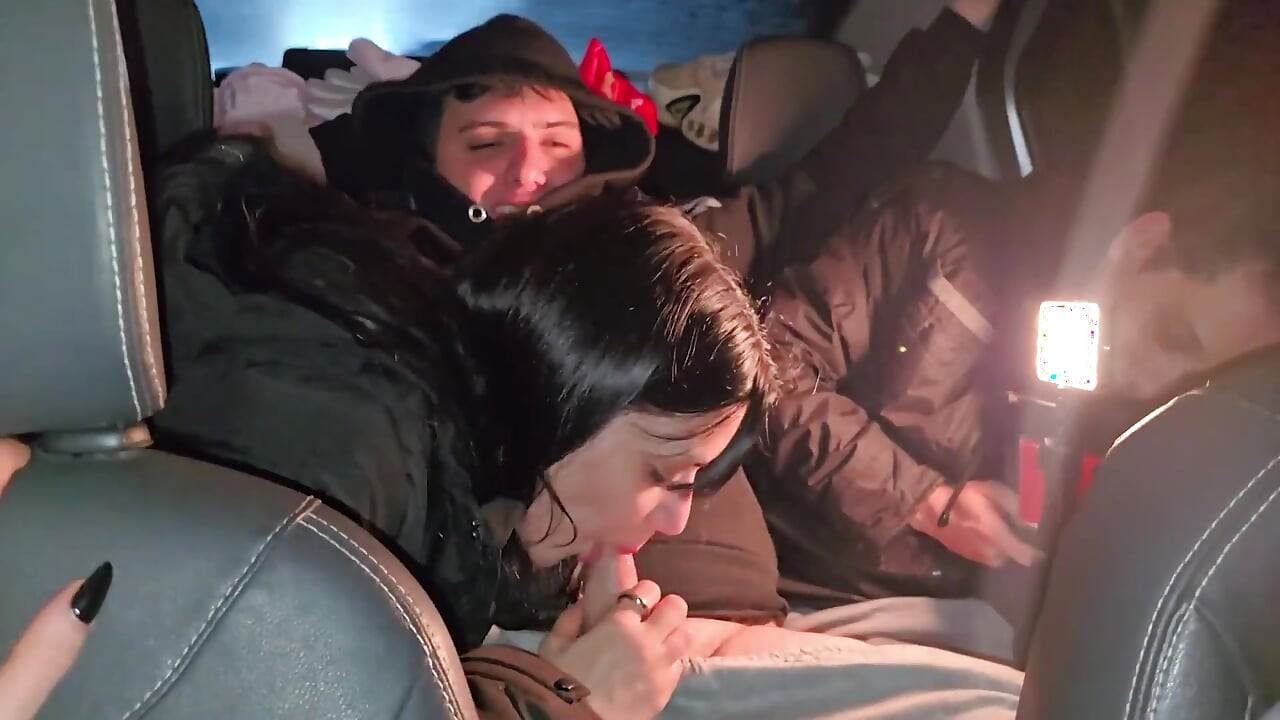 Dirty Sluts Sucking Dick in the Uber Before Party! Knock Knock Stream
