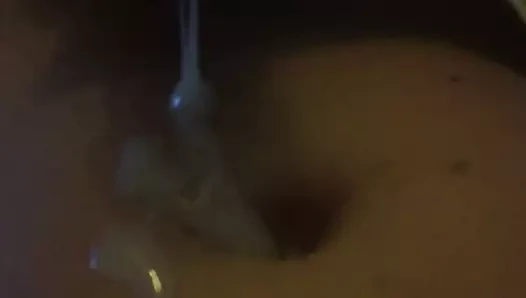 Göbek kremsi dölle dolu
