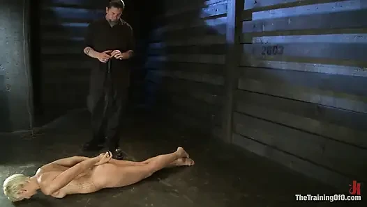 Dylan Ryan 3. gün aşırı bağlamalar ve amcık esneme ile korkularla karşı karşıya