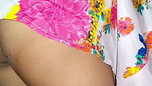 Indian girl sex video , village girl first time gaand chudai video