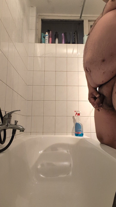 Me pissing on a horny night