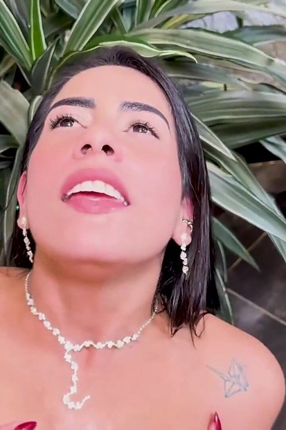 Cheating Latina MILF Fucks Her Husband's Best Friend's Cock, Big Ass Gets a Big Cumshot in Her Mouth