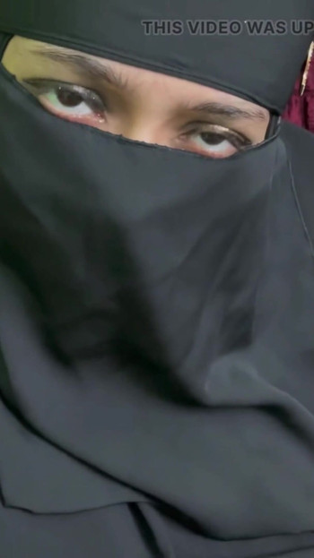 Saya mahu mengongkek bhabhi seksi saya apabila suaminya tiada di rumah | Klip 2