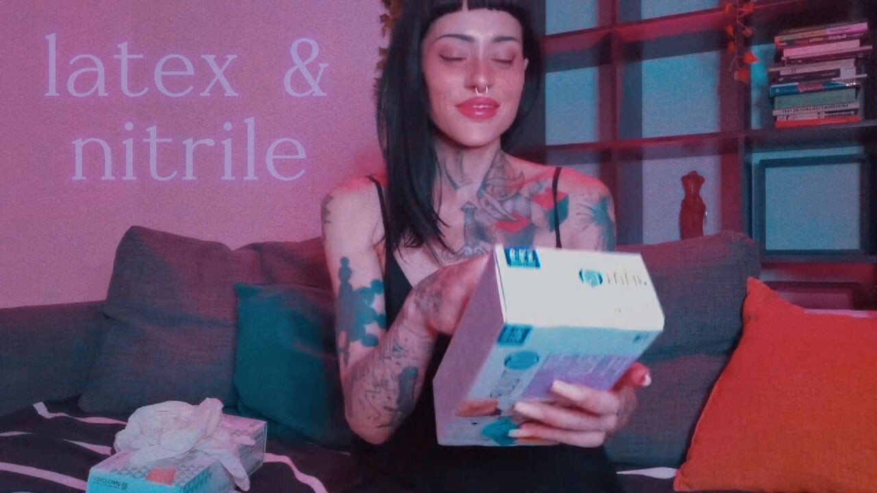 LATEX GLOVES NITRILE GLOVES YOUR ITALIAN GODDESS
