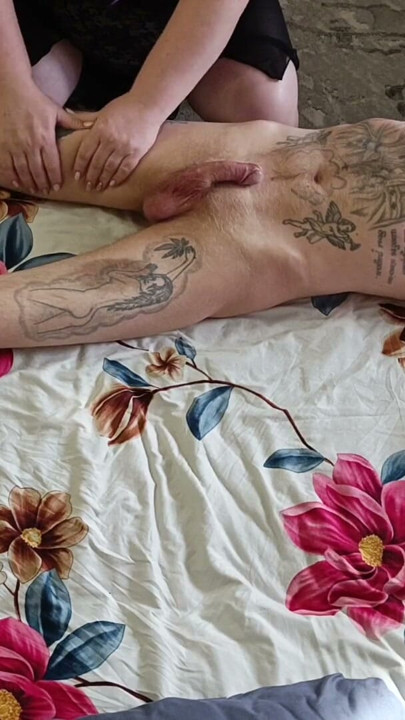 Mother-in-law does a body massage and jerks off my dick before cumming | Clip 1