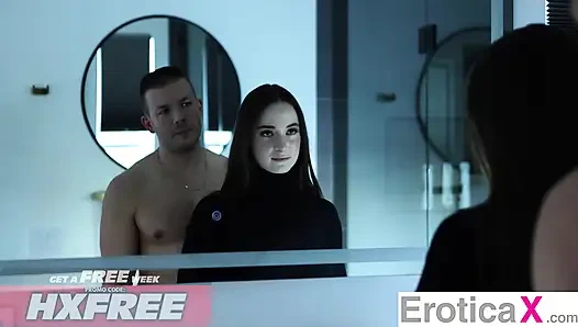 EROTICAX - Натуральная Allure Hazel Moore встречает большой хуй Коди Стил в нежных любовных занятиях