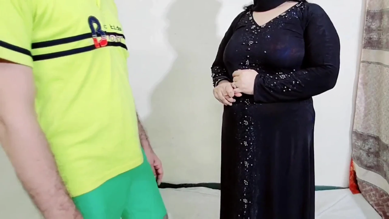 Okul Öğretmeni Müslüman Ateşli Evli Kadınla Anal Seks Yapıyor