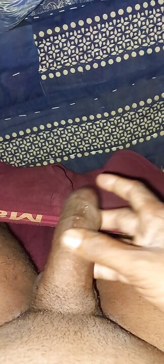 Indian bhabhi ki yaad me mastervation ! Desi boy mastervation