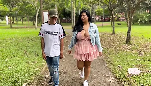 Amateur couple have sex on their first date in the public park - Savannah Watson