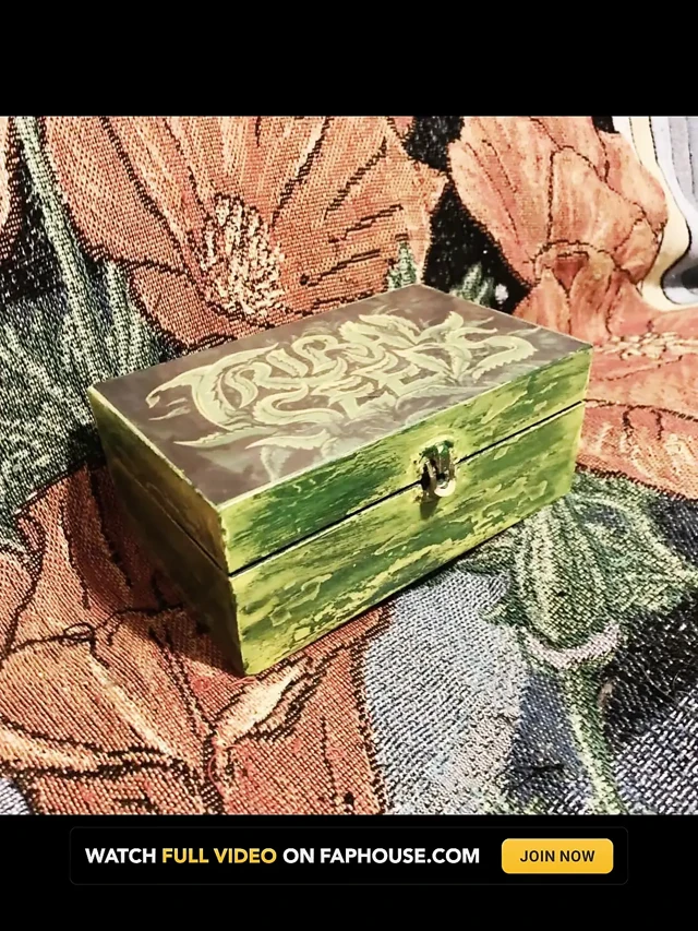Suzy Wylde Is a Creator That Creates Art & Usable Items