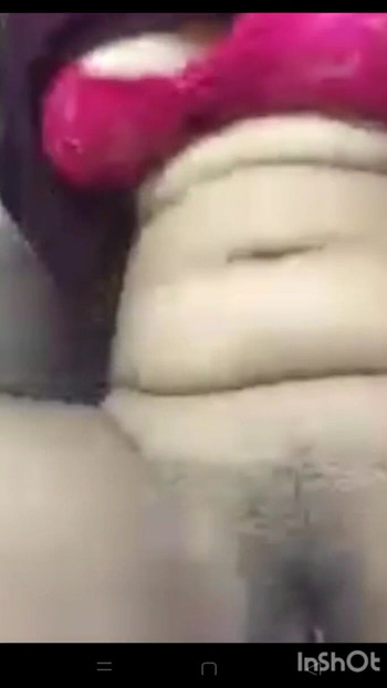 Moment uimitor de la "Sex indian bhabhi sexy pe apel video pizdă uimitoare și țâțe spectacol"