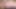 Büyük götlü bir kız mastürbasyon yapıyor ve titreyerek orgazm oluyor. Eğitim kontrolden çıktı