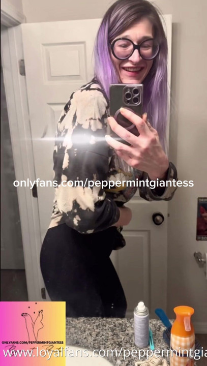 6’7 Giantess Goddess Farting Compilation