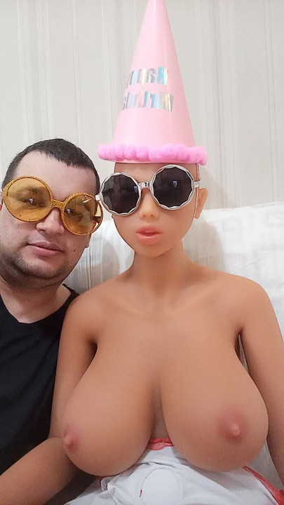 Vasile Mondialu blonde good Romania with glasses 3 D videochat 69