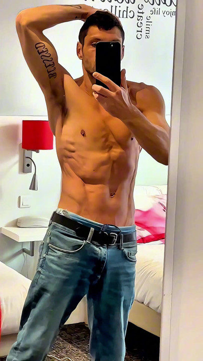 SKINNY BODY or FIT GYM MUSCLE ? FUCK BABY