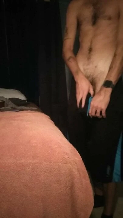 Verbális arctalan hetero srác mellbe kerül nekem